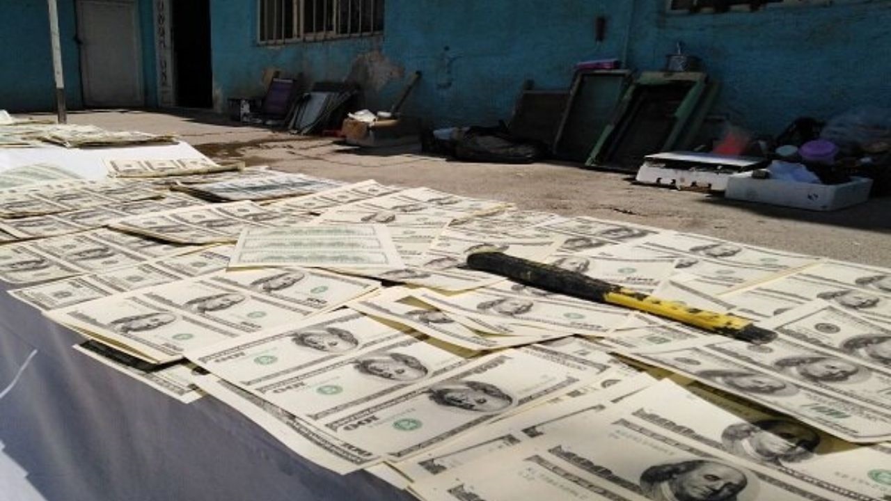 کشف ۳ هزار دلار تقلبی در تهران