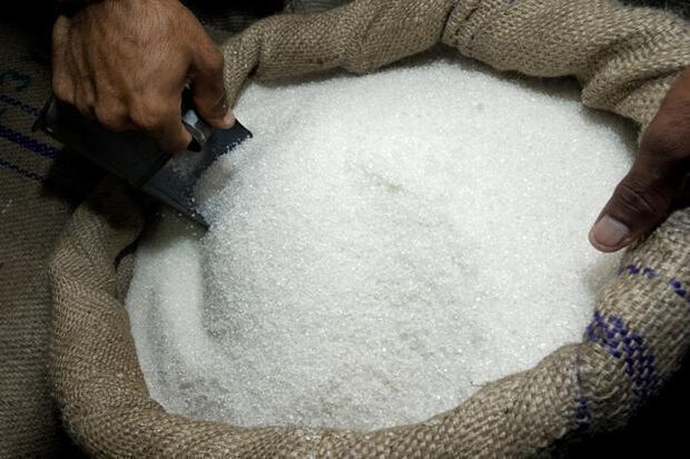 ۱۴۰ هزار تن شکر تولید داخل برای تنظیم بازار توزیع می شود
