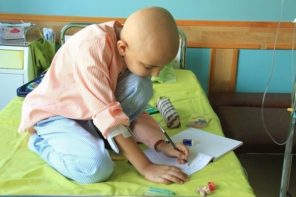 تلاش می‌کنیم کودکان مبتلا به سرطان عمر طبیعی داشته باشند