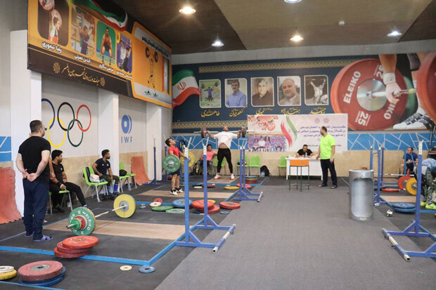 واکنش سرمربی تیم ملی وزنه‌برداری به دعوت نشدگان به اردو