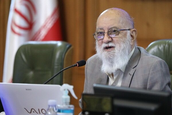 گلایه رئیس شورای شهر درباره تعداد اتوبوس‌های تهران