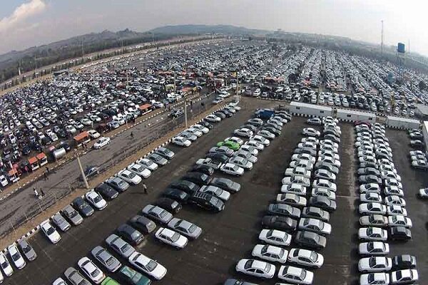 رشد ۳۰۰ درصدی تولید خودروی کامل/ تعداد خودروهای کف پارکینگ صفر شد