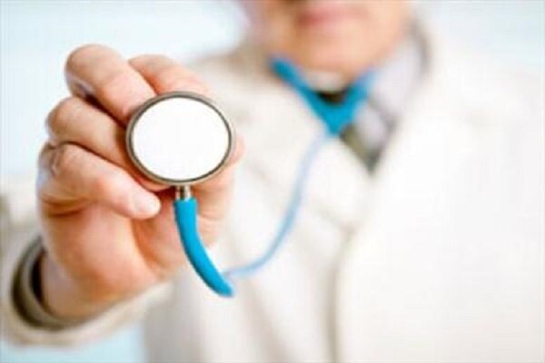 انتقاد از دخالت وزارت بهداشت در تعیین صلاحیت حِرف پزشکی
