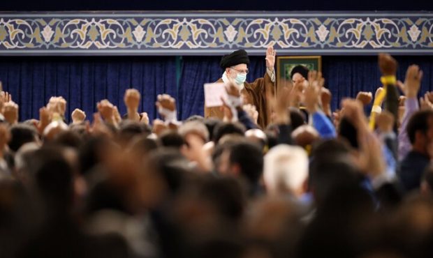 هدف حج اتحاد امت اسلامی در مقابل استکبار است