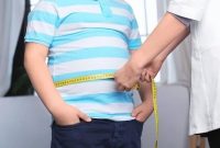 چاقی عامل اصلی ابتلا به آپنه خواب در کودکان