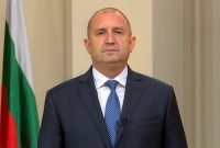 درگیری پارلمان و رییس‌جمهور بلغارستان بر سر کمک نظامی به اوکراین