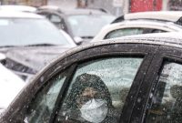 معابر تهران لغزنده و دارای ترافیک سنگین است