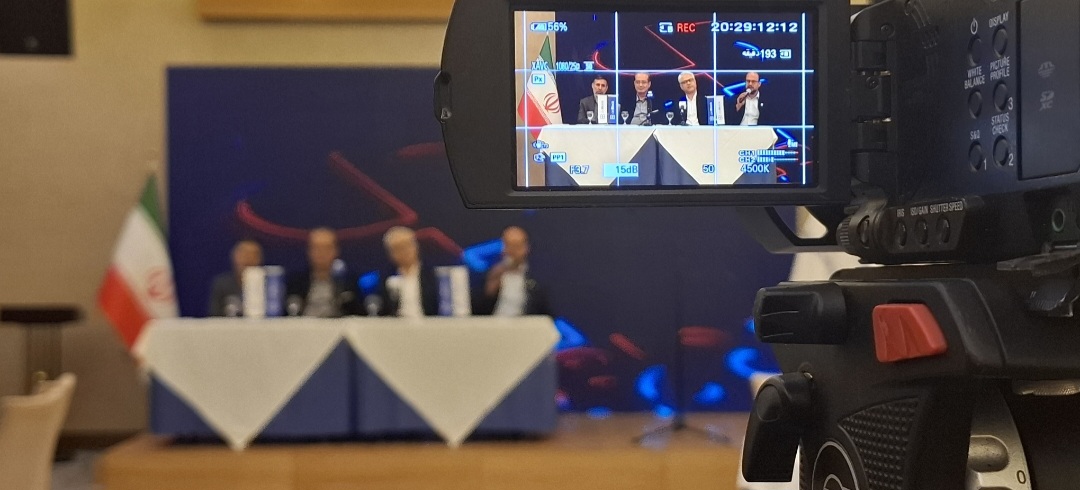 گزارش تصویری از نشست خبری برگزار کنندگان کنفرانس بین المللی دی‌بلاک با شعار «آینده بریکس با بلاکچین» با اصحاب رسانه