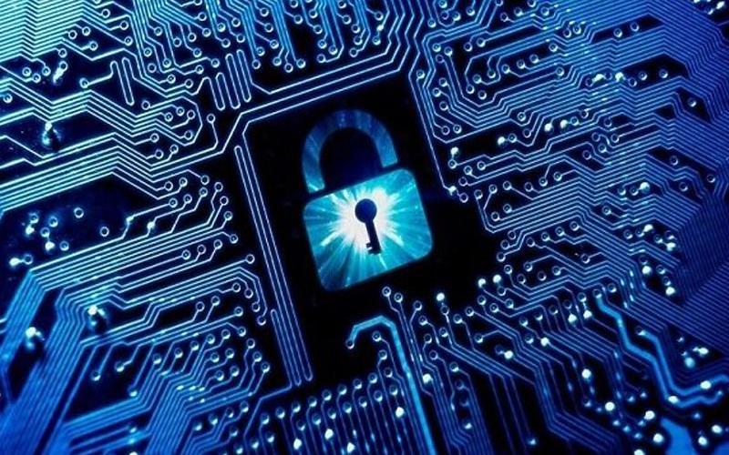 اجرای مصوبه بومی‌ سازی نرم‌افزار‌های پایه در کشور توسط انجمن رمز ایران