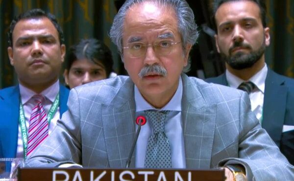 هشدار پاکستان درباره تسلیح تحریک طالبان و داعش خراسان در افغانستان