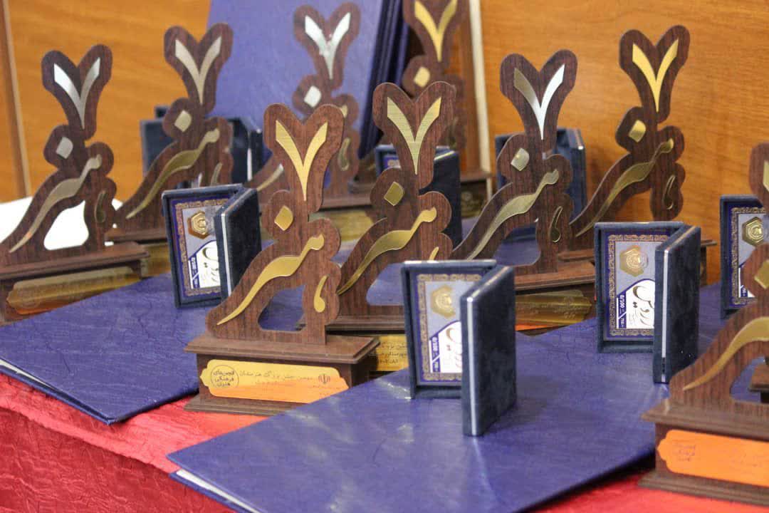 جشن”هفت هنر”مجالی است تا همه هنرمندان این دیار به جامعه معرفی و شناسانده شوند
