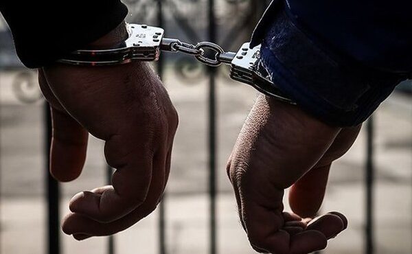 راز سرقت ۲۰ میلیاردی اکباتان؛ داماد خانواده با پوشش چادر سارق بود راز سرقت ۲۰ میلیاردی اکباتان؛ داماد خانواده با پوشش چادر سارق بود