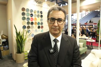 مهندس اصغر زاده در حاشیه بیستمین و ششمین نمایشگاه بین المللی لوازم خانگی: بن سای به‌ صورت تخصصی روی پرسلان‌های رنگی کار می کند